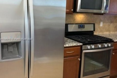 Снять в аренду виллу или дом в Веллингтон, Флорида 3 спальни, 157м2, № 1947790 - фото 3