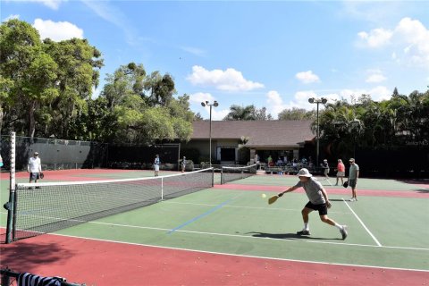 Condo in Sarasota, Florida, 2 bedrooms № 2379151 - photo 24