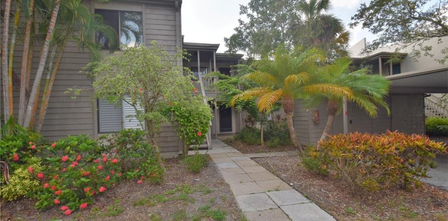 Condo in Sarasota, Florida, 2 bedrooms № 2379151
