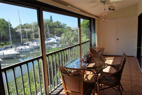 Condo in Sarasota, Florida, 2 bedrooms № 2379151 - photo 11