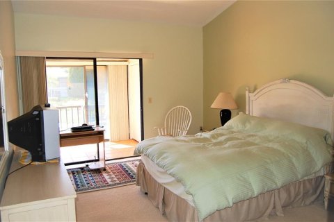 Condo in Sarasota, Florida, 2 bedrooms № 2379151 - photo 9