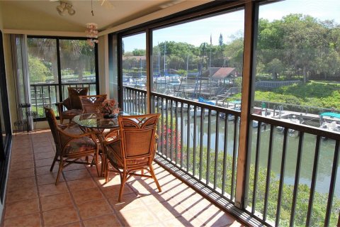 Condo in Sarasota, Florida, 2 bedrooms № 2379151 - photo 10