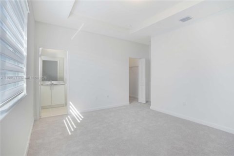 Adosado en alquiler en Homestead, Florida, 3 dormitorios, 137.77 m2 № 1943340 - foto 8