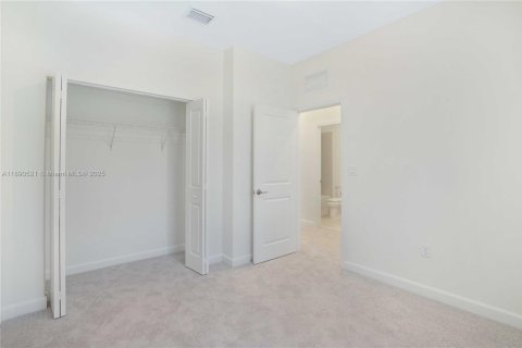 Adosado en alquiler en Homestead, Florida, 3 dormitorios, 137.77 m2 № 1943340 - foto 13