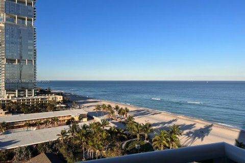 Condominio en venta en Sunny Isles Beach, Florida, 2 dormitorios, 139.26 m2 № 1934444 - foto 26