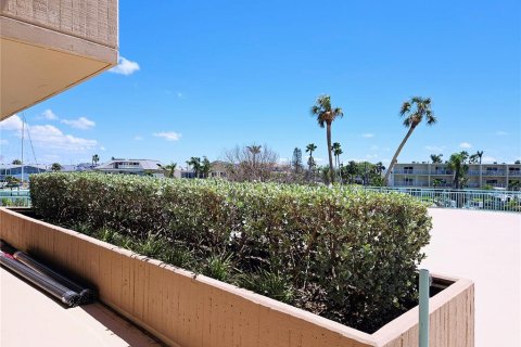 Condominio en alquiler en Treasure Island, Florida, 2 dormitorios, 109.16 m2 № 1635936 - foto 28