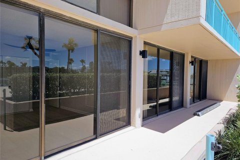 Condominio en alquiler en Treasure Island, Florida, 2 dormitorios, 109.16 m2 № 1635936 - foto 27