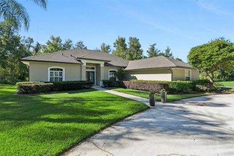Villa ou maison à vendre à Oviedo, Floride: 4 chambres, 193.14 m2 № 2430721 - photo 2