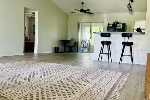 Villa ou maison à vendre à Palm Coast, Floride: 3 chambres, 105.17 m2 № 2422778 - photo 4