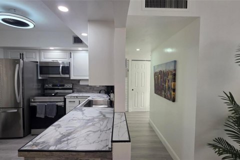 Copropriété à vendre à Lauderdale Lakes, Floride: 1 chambre, 69.49 m2 № 2182235 - photo 7