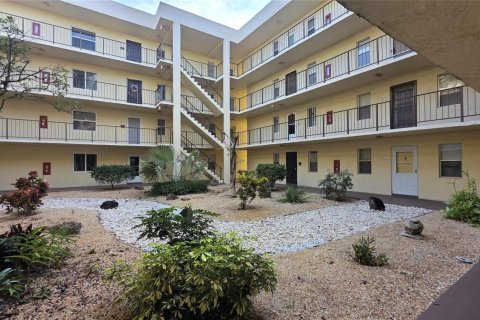 Copropriété à vendre à Lauderdale Lakes, Floride: 1 chambre, 69.49 m2 № 2182235 - photo 22
