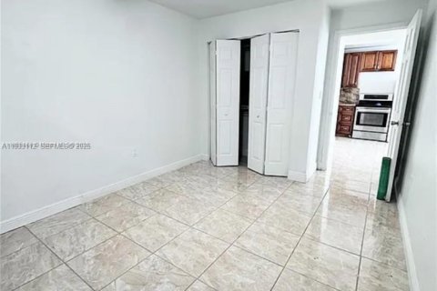 Casa en alquiler en West Park, Florida, 3 dormitorios, 133.97 m2 № 1991874 - foto 4