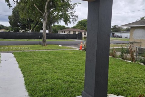 Casa en alquiler en West Park, Florida, 3 dormitorios, 133.97 m2 № 1991874 - foto 19