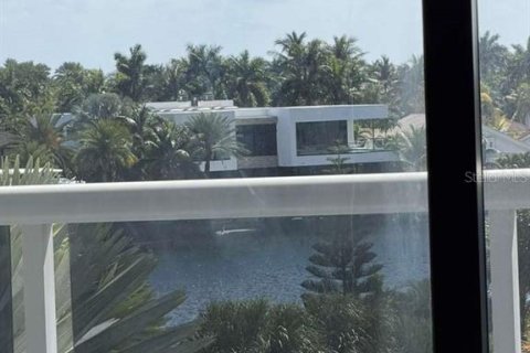 Condo in Miami, Florida, 2 bedrooms № 2234929 - photo 22