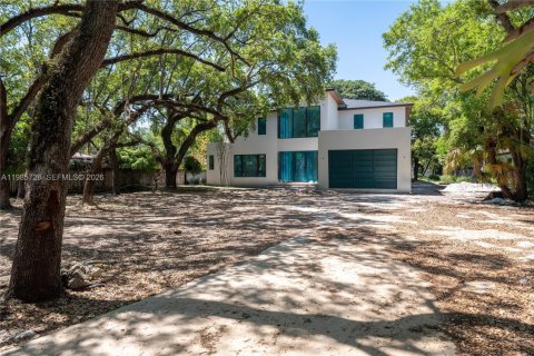 Купить виллу или дом в Майами, Флорида 9 спален, № 2051870 - фото 9