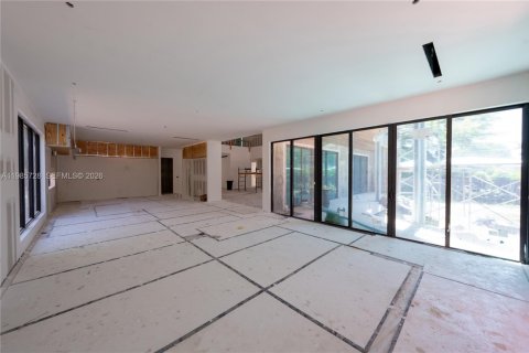 Купить виллу или дом в Майами, Флорида 9 спален, № 2051870 - фото 17