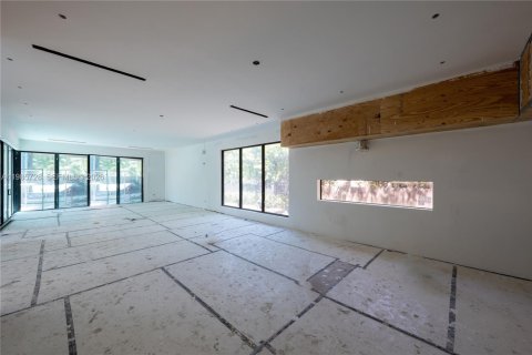 Купить виллу или дом в Майами, Флорида 9 спален, № 2051870 - фото 18