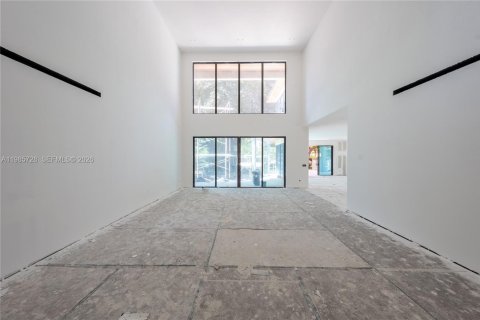 Купить виллу или дом в Майами, Флорида 9 спален, № 2051870 - фото 11