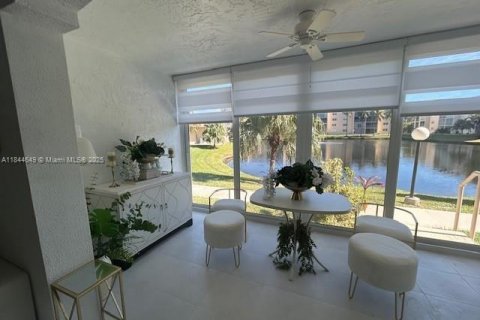 Condominio en venta en Dania Beach, Florida, 2 dormitorios № 1841231 - foto 8