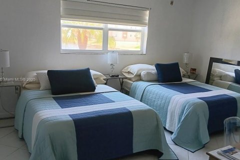 Condominio en venta en Dania Beach, Florida, 2 dormitorios № 1841231 - foto 12