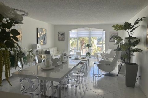 Condominio en venta en Dania Beach, Florida, 2 dormitorios № 1841231 - foto 6