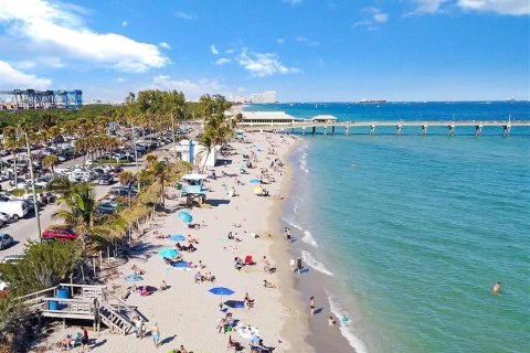 Condominio en venta en Dania Beach, Florida, 2 dormitorios № 1841231 - foto 15