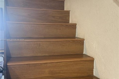 Condo in Pinecrest, Florida, 2 bedrooms  № 1999332 - photo 8