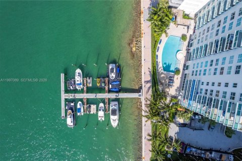Condo in Miami Beach, Florida, 2 bedrooms  № 2065546 - photo 29