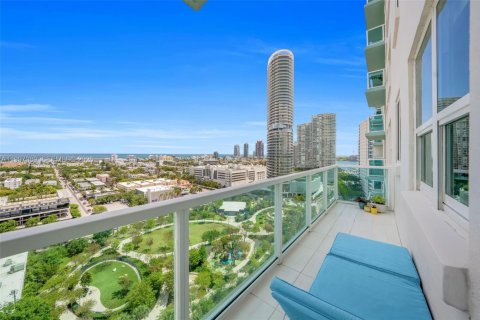 Condo in Miami Beach, Florida, 2 bedrooms  № 2065546 - photo 18