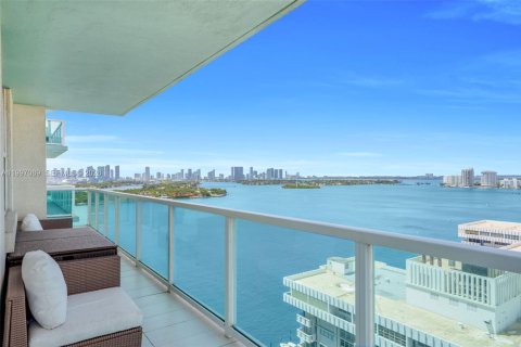 Condo in Miami Beach, Florida, 2 bedrooms № 2065546