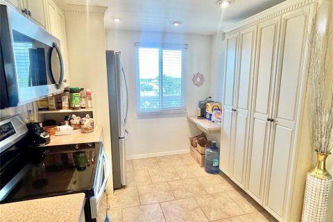 Condominio en venta en Winter Haven, Florida, 2 dormitorios, 125.14 m2 № 1785515 - foto 6