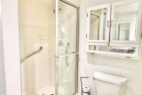 Condominio en venta en Winter Haven, Florida, 2 dormitorios, 125.14 m2 № 1785515 - foto 13