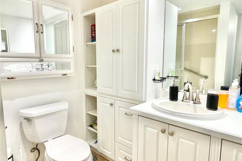 Condominio en venta en Winter Haven, Florida, 2 dormitorios, 125.14 m2 № 1785515 - foto 14