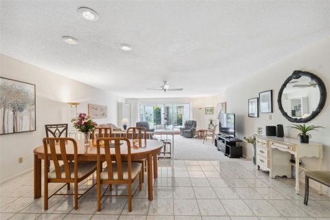 Condo in New Port Richey, Florida, 2 bedrooms  № 1678468 - photo 20