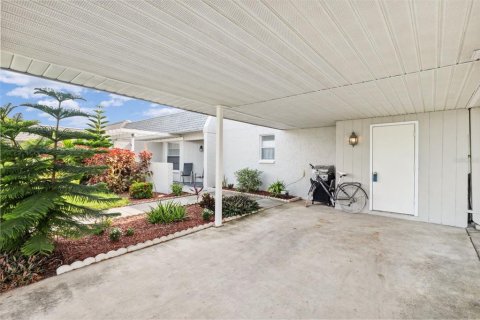 Condo in New Port Richey, Florida, 2 bedrooms  № 1678468 - photo 5