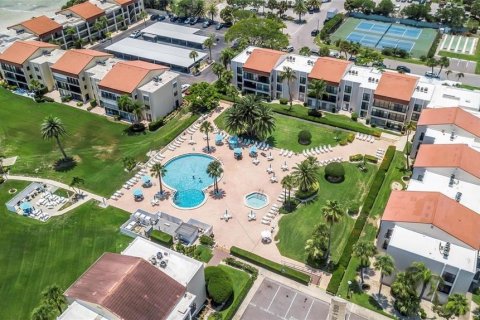 Condo in Clearwater, Florida, 2 bedrooms  № 2107147 - photo 4