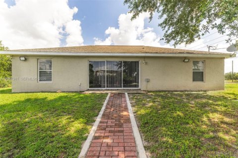 Casa en venta en Lehigh Acres, Florida, 3 dormitorios, 118.17 m2 № 2186378 - foto 28