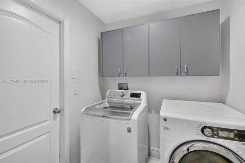 Casa en venta en Lehigh Acres, Florida, 3 dormitorios, 118.17 m2 № 2186378 - foto 26