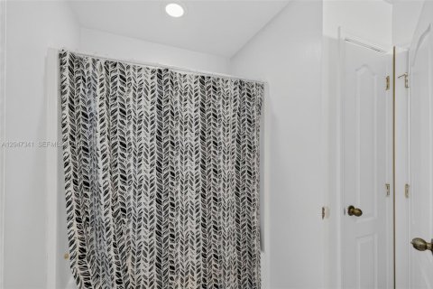 Casa en venta en Lehigh Acres, Florida, 3 dormitorios, 118.17 m2 № 2186378 - foto 18