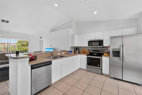 Casa en venta en Lehigh Acres, Florida, 3 dormitorios, 118.17 m2 № 2186378 - foto 8