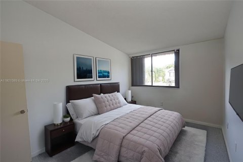 Купить таунхаус в Майами, Флорида 3 спальни, 166.11м2, № 1975229 - фото 24