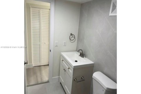 Condominio en alquiler en Boca Raton, Florida, 2 dormitorios, 65.96 m2 № 1877775 - foto 6