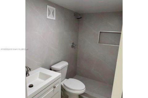 Condominio en alquiler en Boca Raton, Florida, 2 dormitorios, 65.96 m2 № 1877775 - foto 7