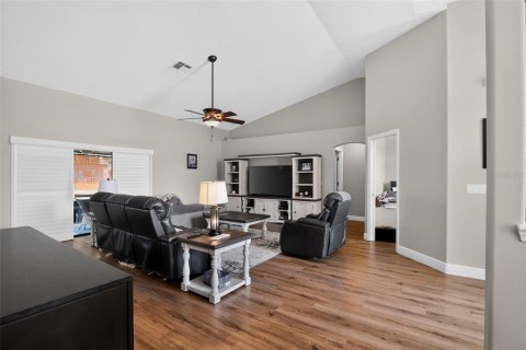 Villa ou maison à vendre à Ocala, Floride: 3 chambres, 202.34 m2 № 2302770 - photo 5