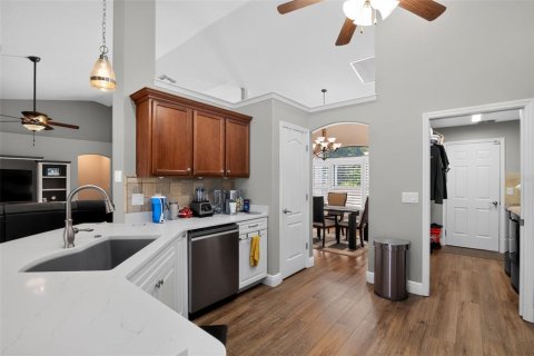 Villa ou maison à vendre à Ocala, Floride: 3 chambres, 202.34 m2 № 2302770 - photo 10