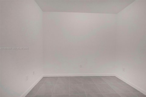 Villa ou maison à louer à Homestead, Floride: 4 chambres, 170.29 m2 № 1983104 - photo 29