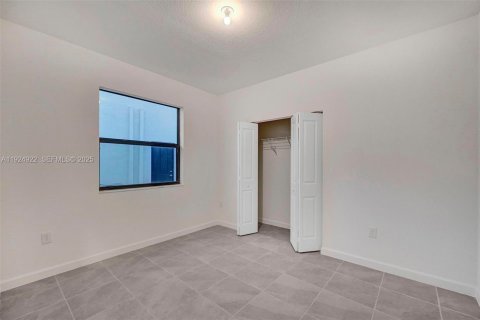 Villa ou maison à louer à Homestead, Floride: 4 chambres, 170.29 m2 № 1983104 - photo 17