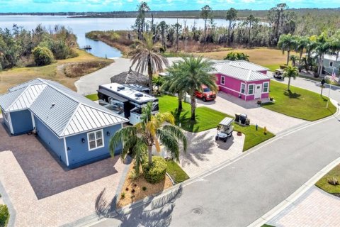 Land in Polk City, Florida № 2115034 - photo 3
