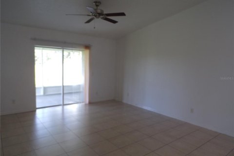 Снять в аренду квартиру в Пунта-Горда, Флорида 6 комнат, 109.62м2, № 2150537 - фото 26