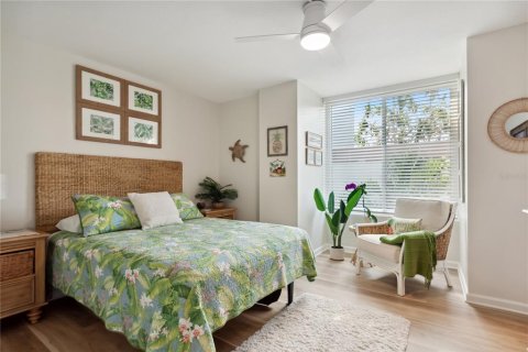 Condominio en venta en Saint Petersburg, Florida, 2 dormitorios, 116.59 m2 № 2115979 - foto 21